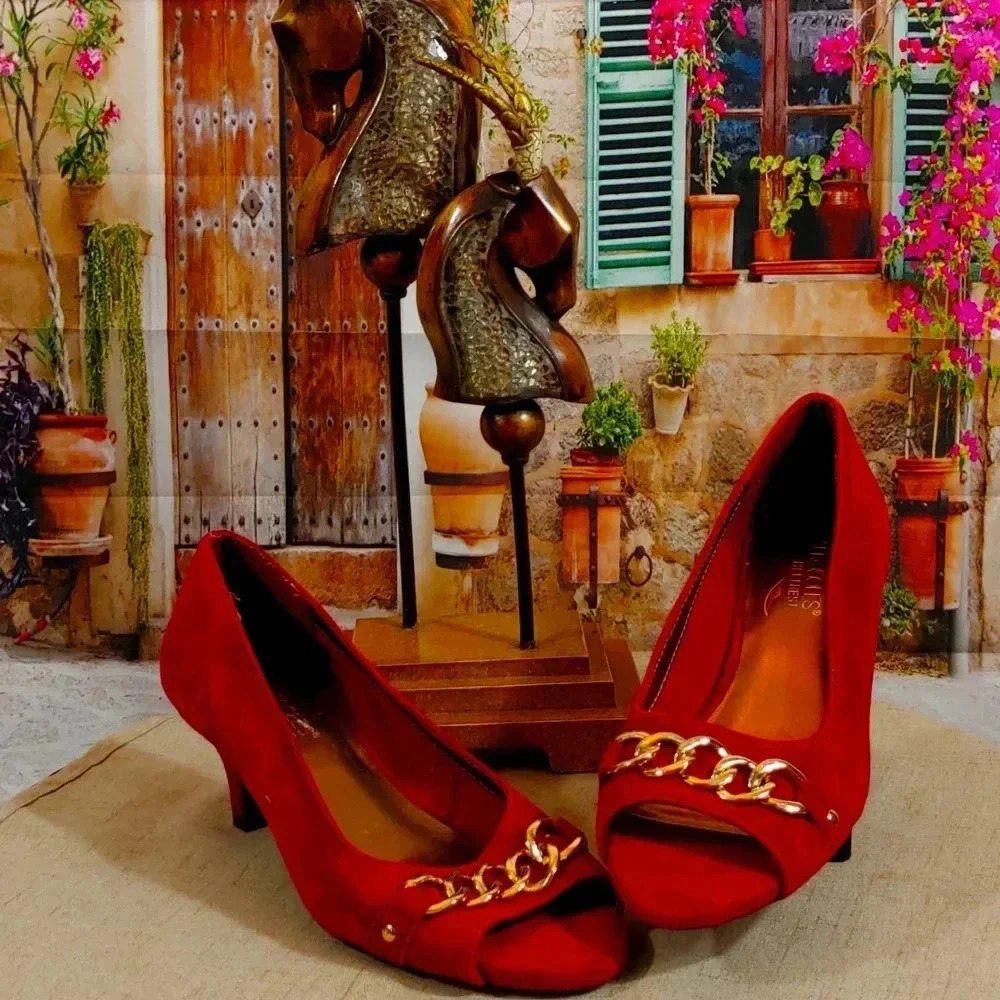 Women's heels by Aerosoles Heelrest